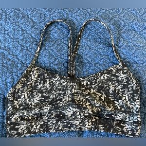 Lululemon Flow Y Sports Bra size 8